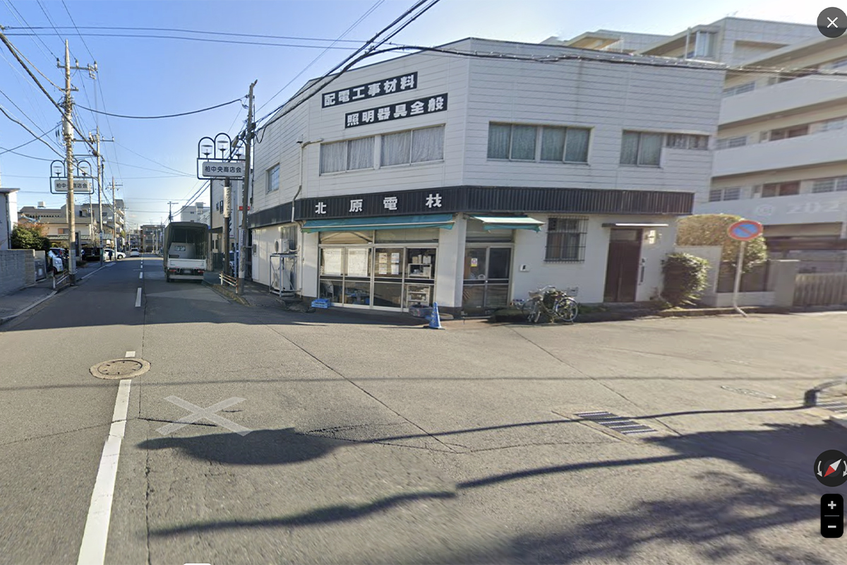北原電材様の交差点を右折します